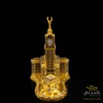 مجسم الكعبة المشرفة مع برج الساعة